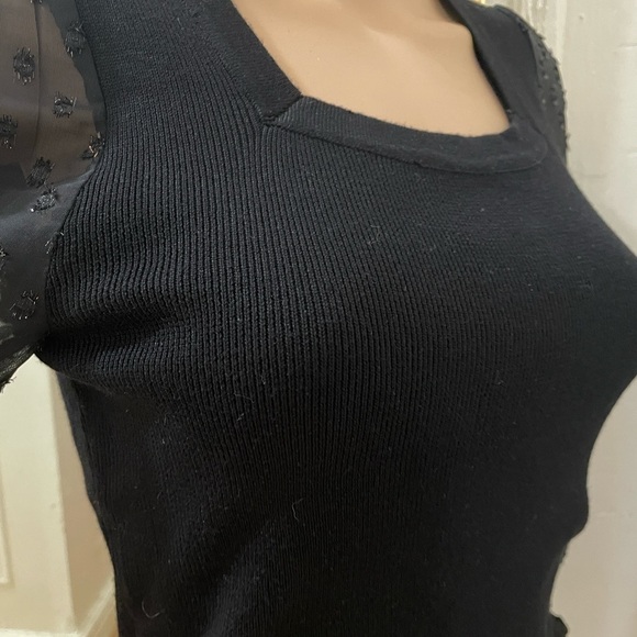 Carmen Marc Valvo Black Blouse with Sheer Sleeves - Picture 7 of 12
